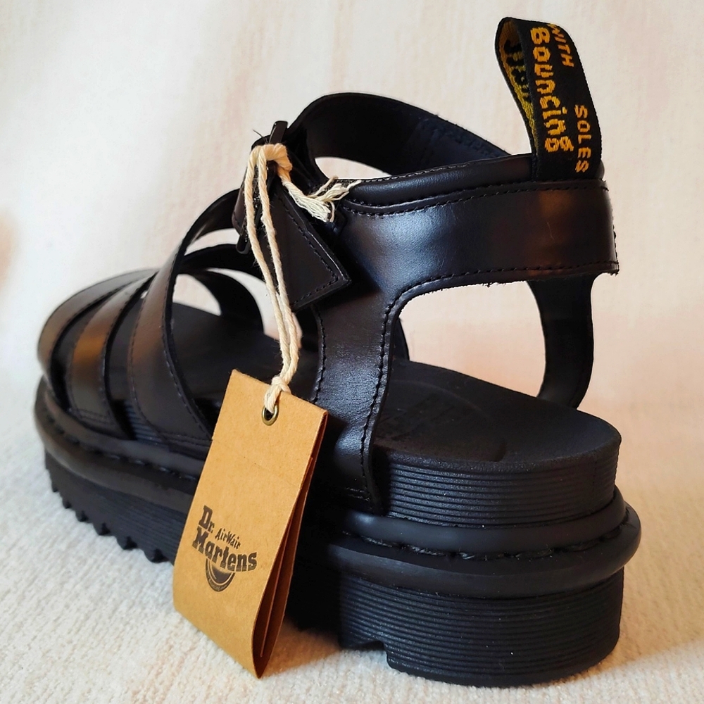 Dr. Martens Blaire Platform Strap Sandals. Size 8